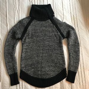 Lululemon turtle neck sweater